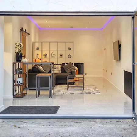 The Studio, Luxury Modern Apartment In The South Hams, Stunning Walks On The Doorstep, A 20 Minute Drive To The Beautiful Sandy Beaches, Quiet Courtyard Setting, Shops, Bars And Restaurants A Short Walk Away! Ivybridge Exterior foto