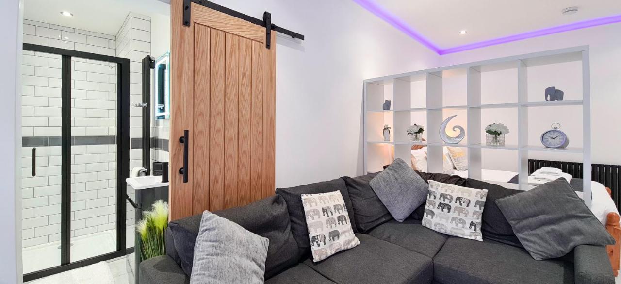 The Studio: Luxury Retreat In South Hams *